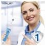 Oral-B Vitality 100 Spazzolino Elettrico Ricaricabile, 1 Manico Blu, 1 Testina di Ricambio CrossAction