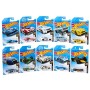 Hot Wheels- Veicoli da Collezione in Scala 1:64, Confezione da 10 Macchinine Giocattolo per Bambini 3+ Anni, GJK03