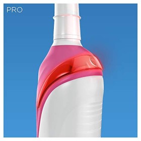 Oral-B Pro 2 2500 Design Edition Spazzolino Elettrico Ricaricabile, 2 Modalità di Spazzolamento, Custodia da Viaggio, Rosa