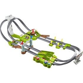 Hot Wheels Circuito Mario Kart, Playset con Lanciatori, Due Veicoli e Accessori, Giocattolo per Bambini 4+ anni, GCP27