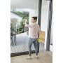 Kärcher WV 1 Plus - Aspiragocce a Batteria, Capacità Serbatoio 100 ml, Resa per Carica 18 Finestre, Ampiezza di Lavoro 250 cm,