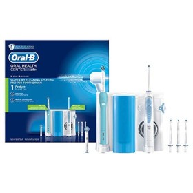 Oral-B Waterjet Sistema Pulente Idropulsore e Spazzolino Elettrico Ricaricabile PRO 700 con 4 Testine Waterjet e 2 Testine di Ri