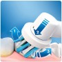 Oral-B Waterjet Sistema Pulente Idropulsore e Spazzolino Elettrico Ricaricabile PRO 700 con 4 Testine Waterjet e 2 Testine di Ri
