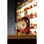 Vecchia Romagna Classica – Brandy ottenuto da metodo continuo e dall’invecchiamento nelle sole botti. Dal sapore fresco e de