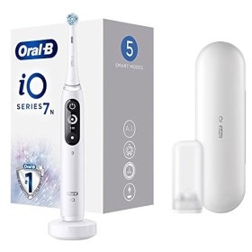 Oral-B iO - 7n - Spazzolino Elettrico Ricaricabile, 1 Spazzolino Bianco Con Tecnologia Magnetica, Display In Bianco E Nero, 1 Te