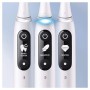 Oral-B iO - 7n - Spazzolino Elettrico Ricaricabile, 1 Spazzolino Bianco Con Tecnologia Magnetica, Display In Bianco E Nero, 1 Te