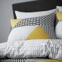 Catherine Lansfield Larsson Geo Easy Care - Set copripiumino per letto king size, colore: ocra
